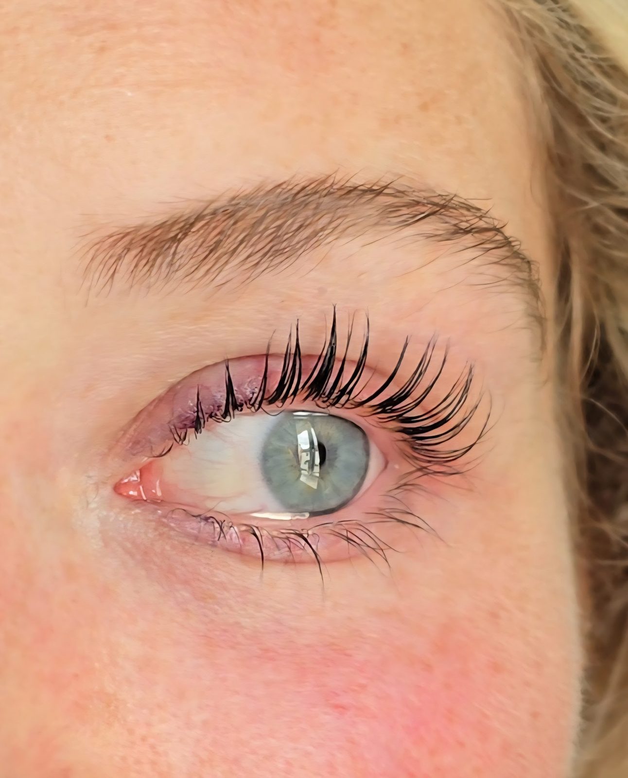 A lash lift, close up