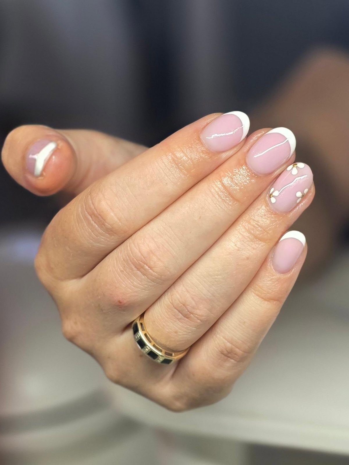 Micro French tip nails